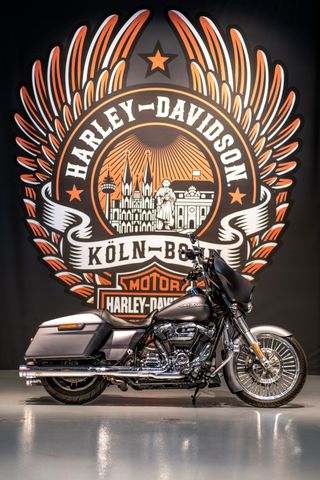 Harley-Davidson FLHX Street Glide 107cui