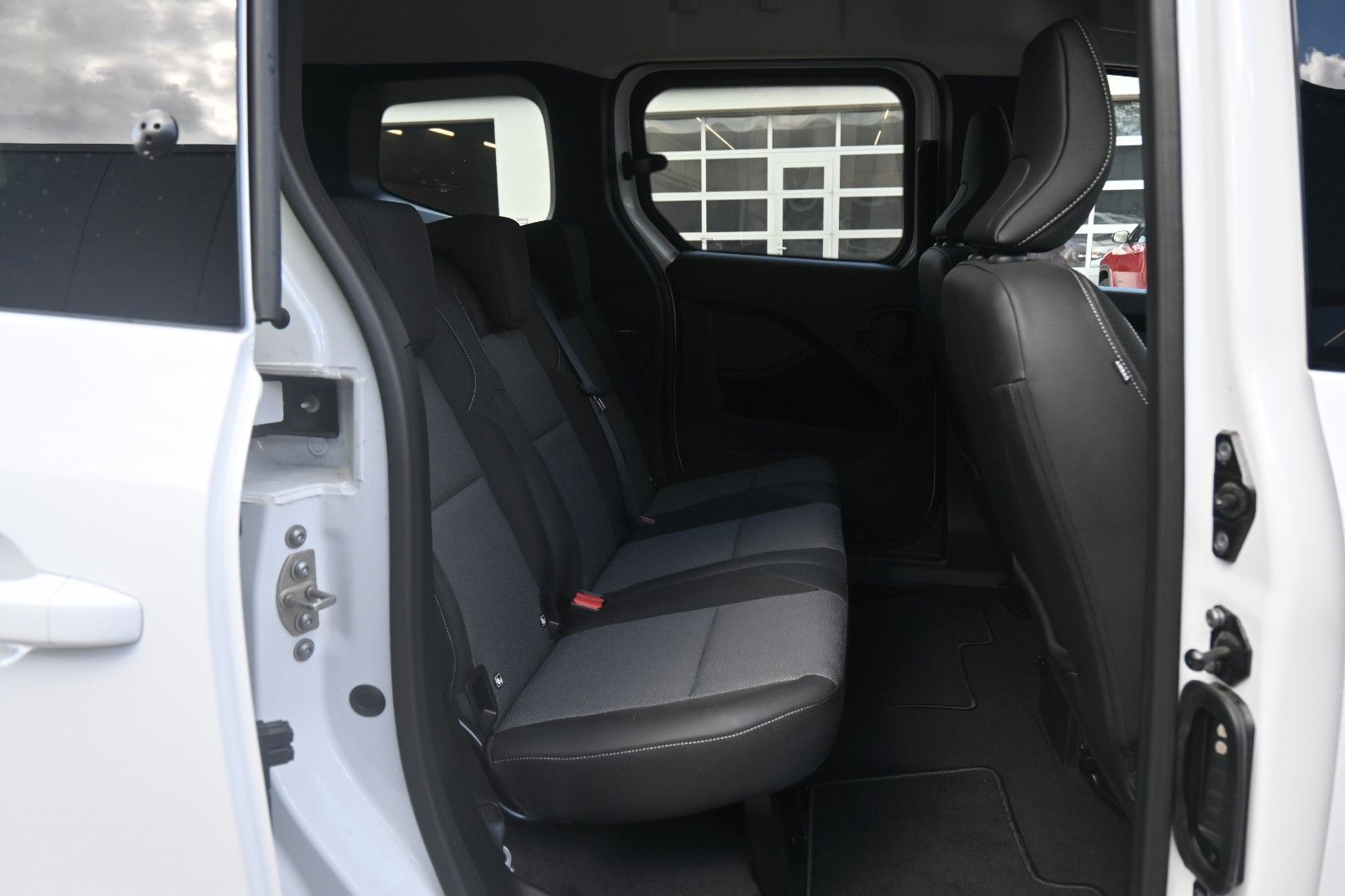 Fahrzeugabbildung Renault Kangoo III Equilibre