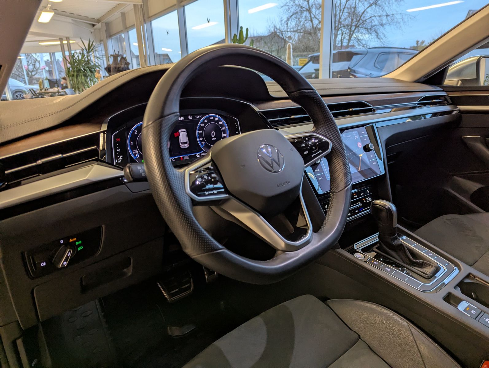 VW Arteon 2.0 TDI DSG SB Virtual LED Kamera AHK 18" - Image 21