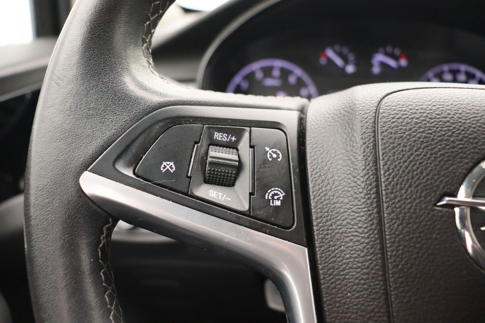 Fahrzeugabbildung Opel Mokka X 1.4 120 Jahre Start/Stop