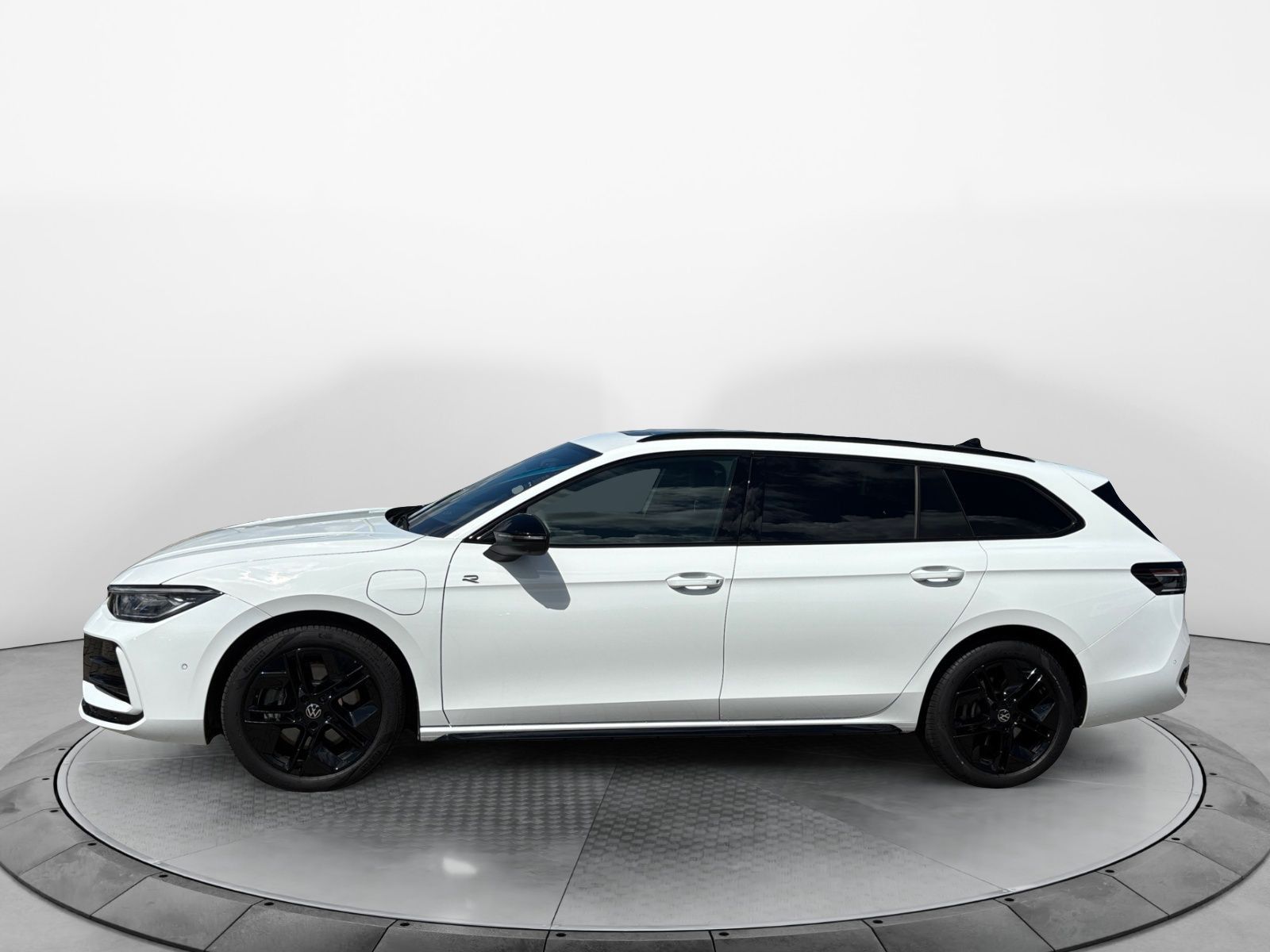 Volkswagen Passat Variant 1.5eHybrid R-Line DSG Navi LED Pa imagem 3