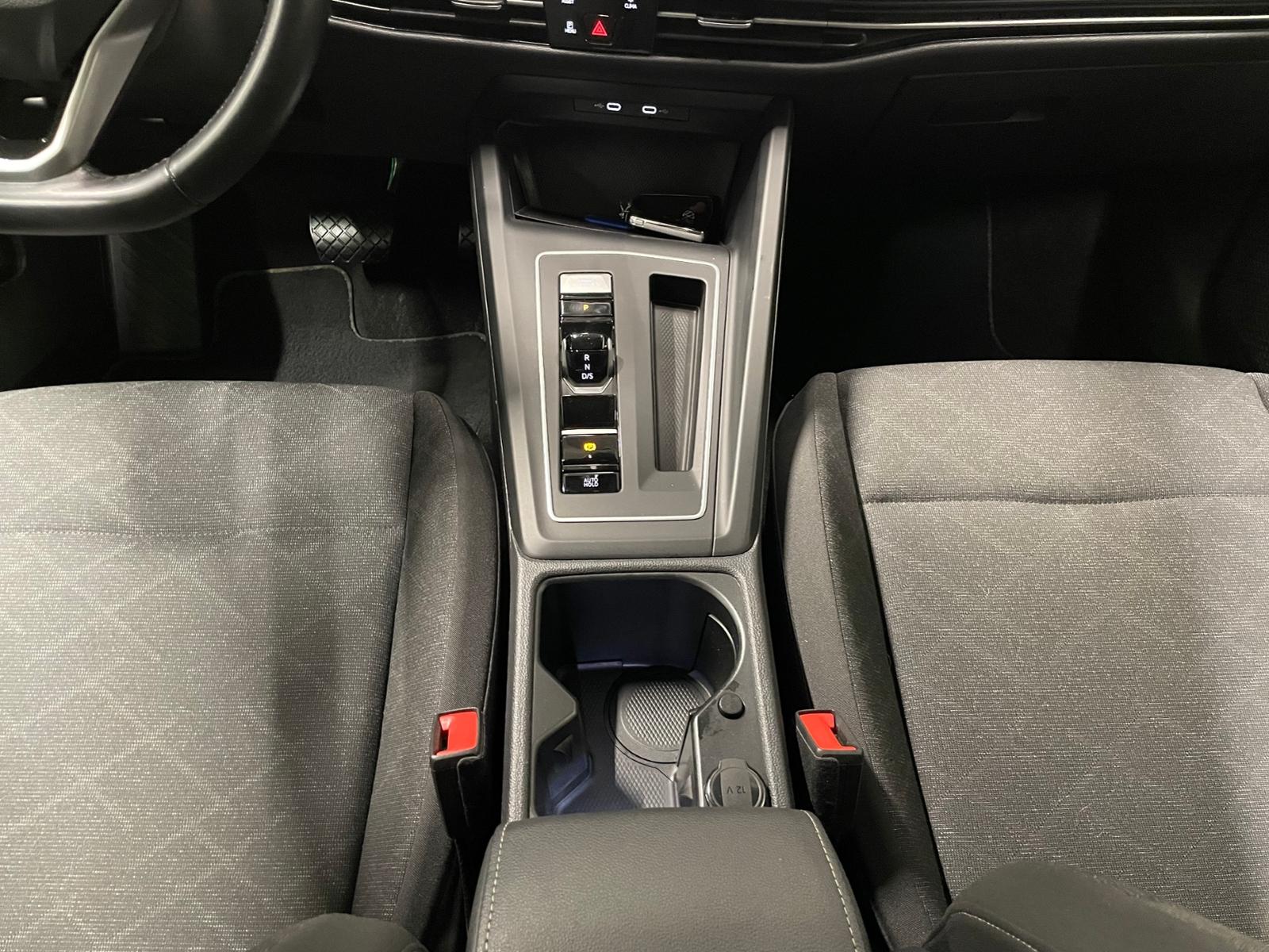 Volkswagen Golf VIII Variant Life 1.0 eTSI DSG RFK NAVI TRA, миниатюра 23