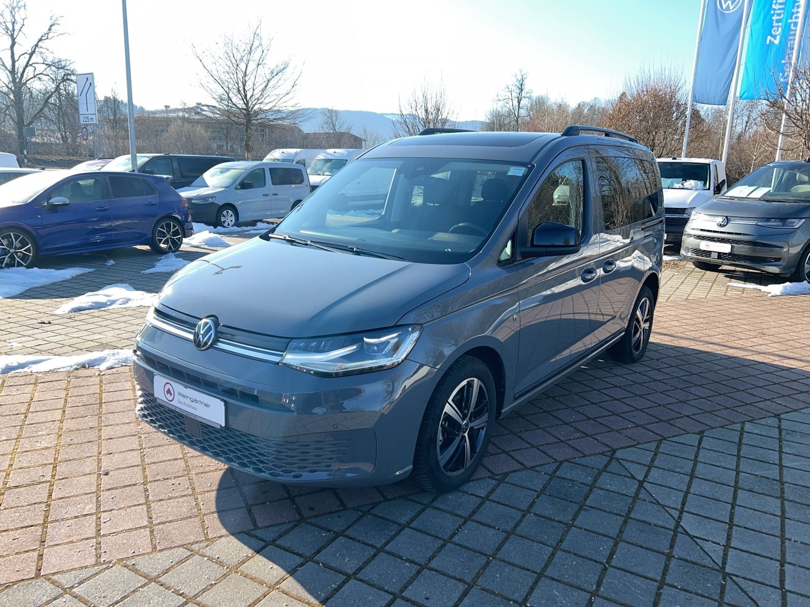 Caddy 1.5 TSI Dark Label, Discover Media, Cool&S