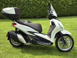 Piaggio Beverly 400 HPE 1. Hand  TÜV 2027 Topcase Navi