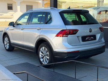 Volkswagen Tiguan - 8