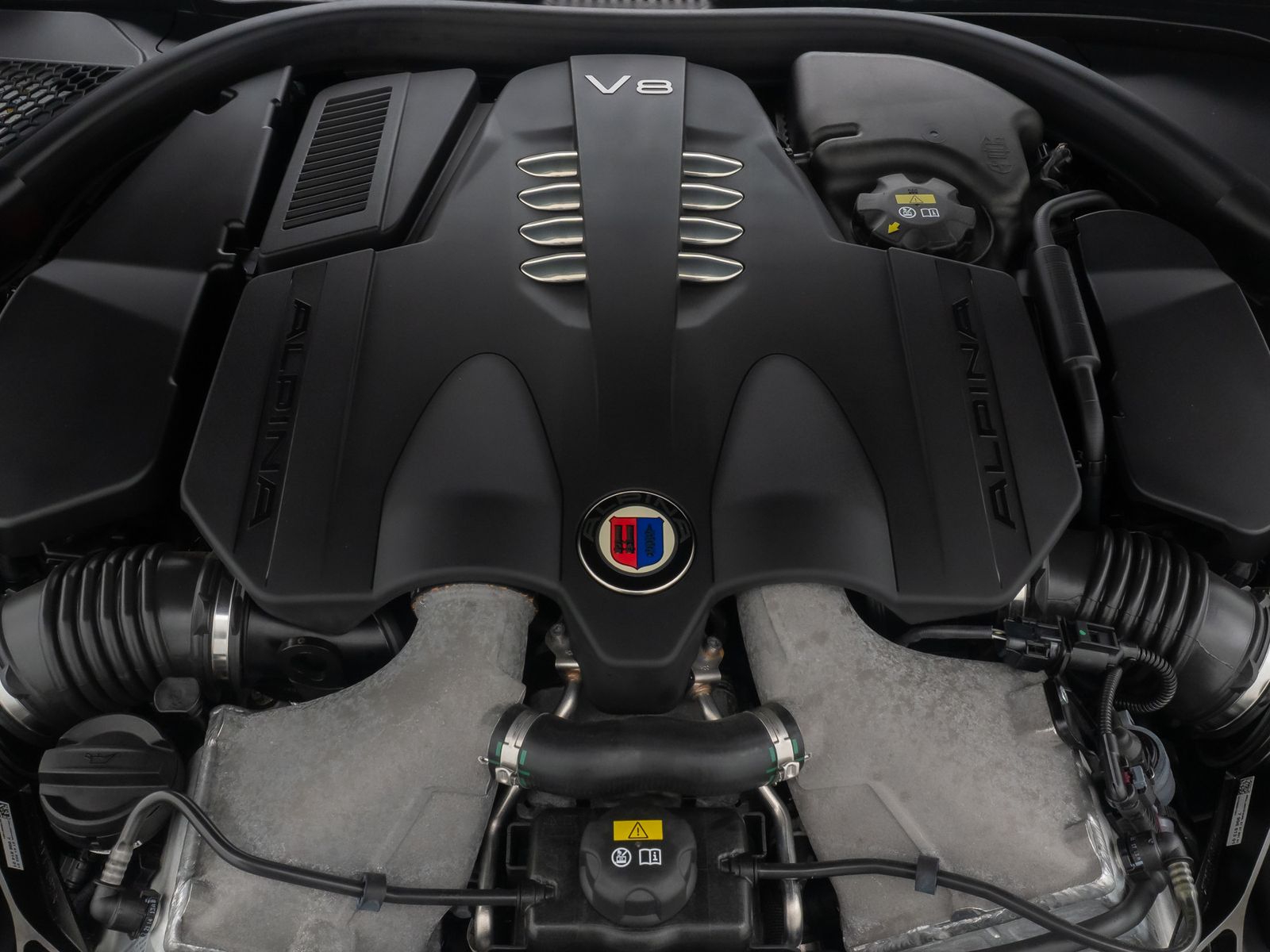 Fahrzeugabbildung ALPINA B8 4.4 Bi-Turbo 360&deg; DAB Laser Individual 21Zoll