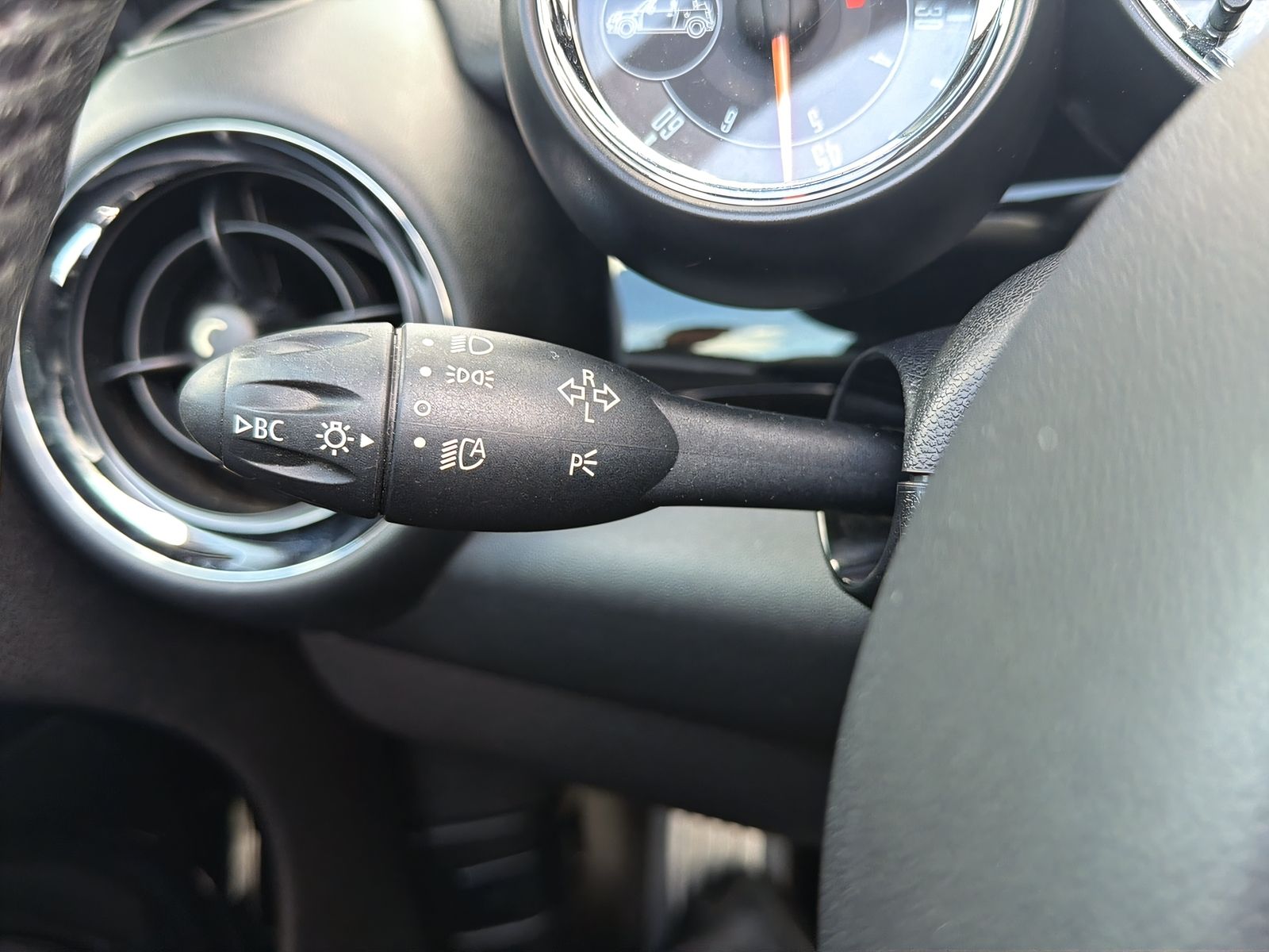 Fahrzeugabbildung MINI Cooper S Cabrio FACELIFT LEDER NAVI XENON H&K
