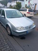 Volkswagen VW Bora 1.6 - gebrauchte VW Bora aus dem Jahr 2001