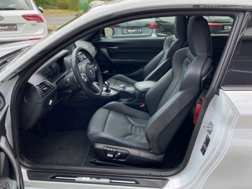 Fahrzeugabbildung BMW M2 Competition Coupe M Drivers Navi Prof uvm