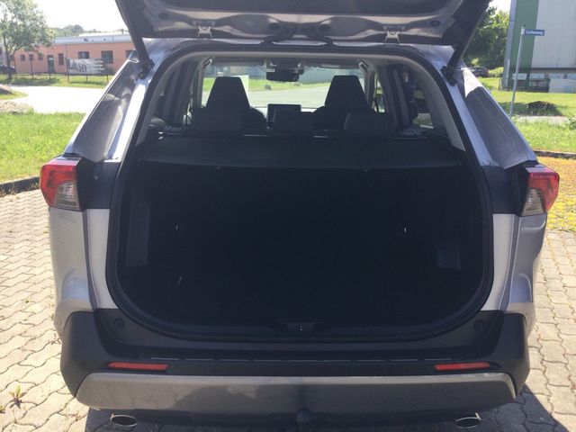 RAV4 2.5 Hybrid 4x2 Team D SHZ NAVI AHK ACC LED
