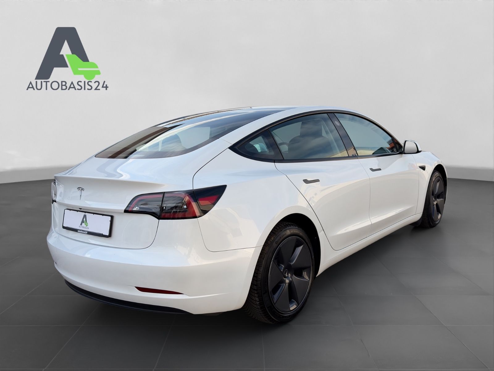 Tesla Model 3 Basis RWD 1.Hand Gigafactory Shanghai foto 5