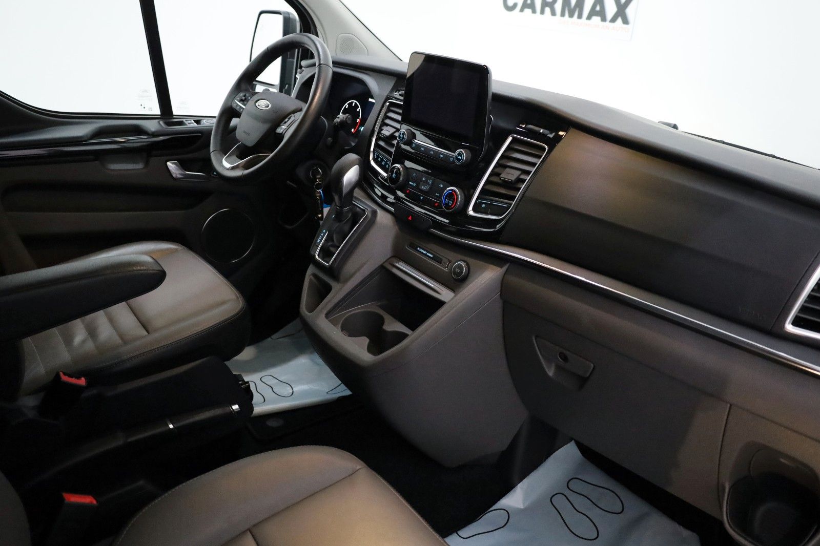 Fahrzeugabbildung Ford Transit Custom Titanium X Leder,Navi,ACC,8 Sitze