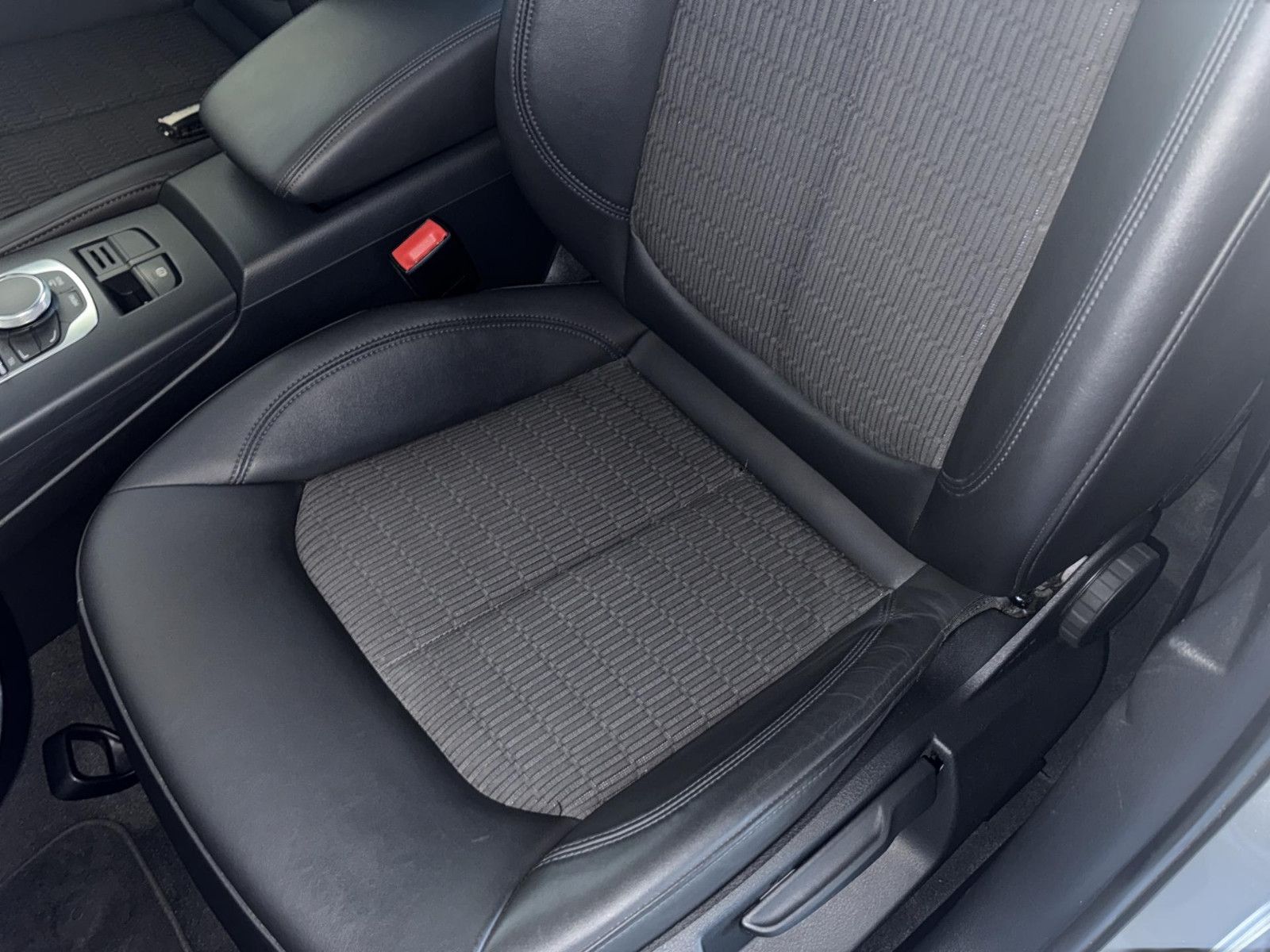 Fahrzeugabbildung Audi A3 Sportback quattro/ Unfallfrei/ 2. Hd/