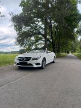 Mercedes-Benz E 400 Autom. - - Mercedes-Benz E 400 mit Benzin-Antrieb