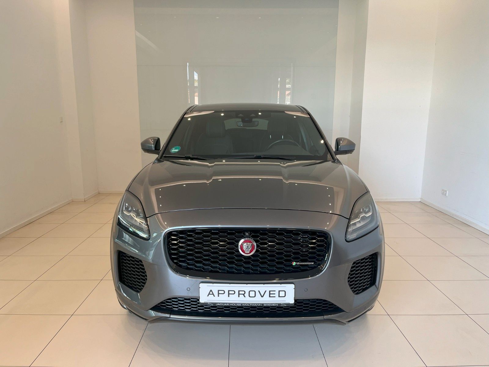 Fahrzeugabbildung Jaguar E-PACE D150 R-Dynamic S AWD Black Pack