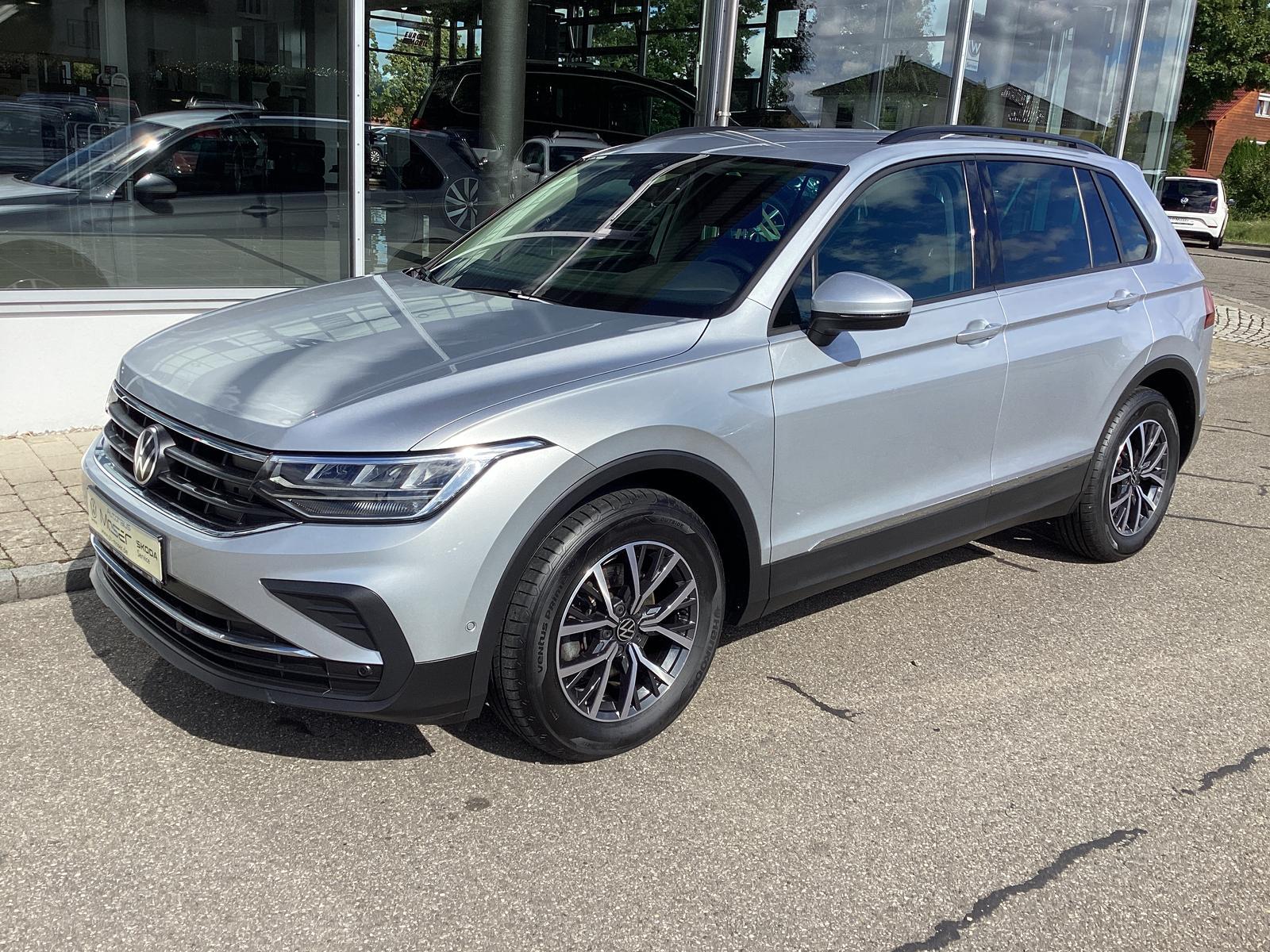Volkswagen Tiguan 1.5 TSI DSG Life/RFK/ACC/Sthzg/Navi/AHK
