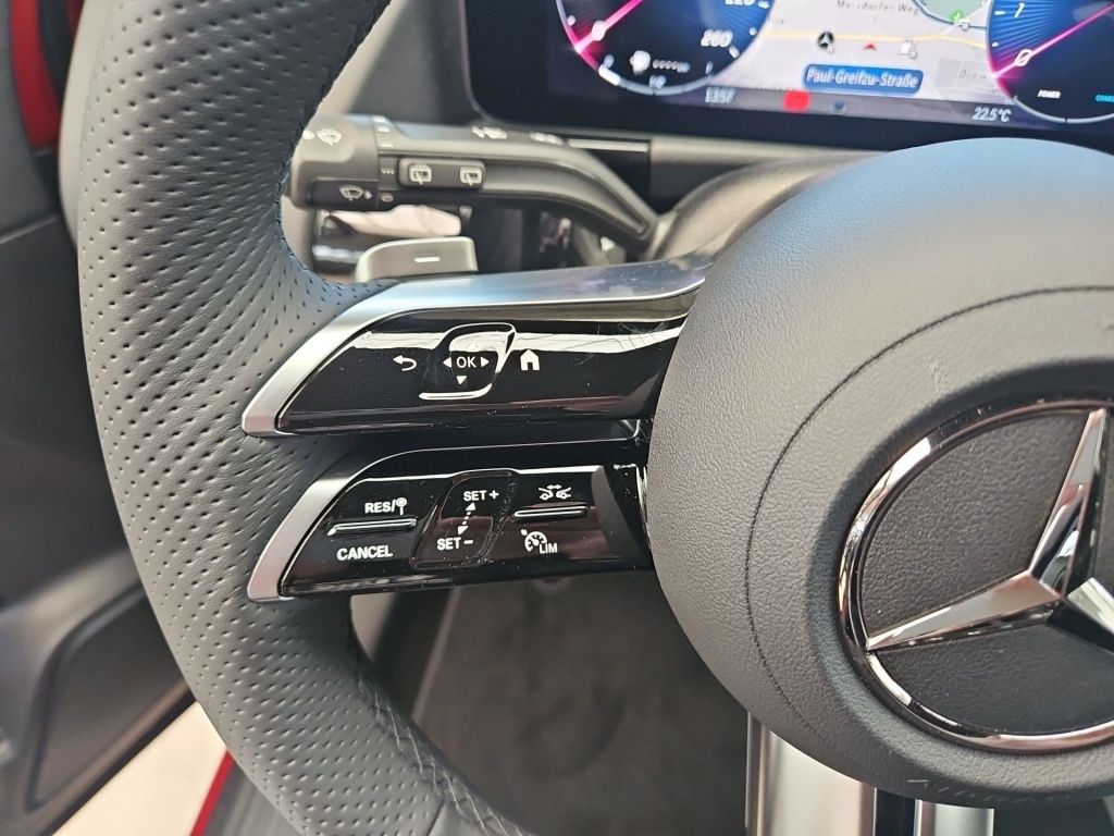 Fahrzeugabbildung Mercedes-Benz GLA 200 ++AMG-LINE+NIGHT+AHK+MULTIBEAM+KEYLESS++