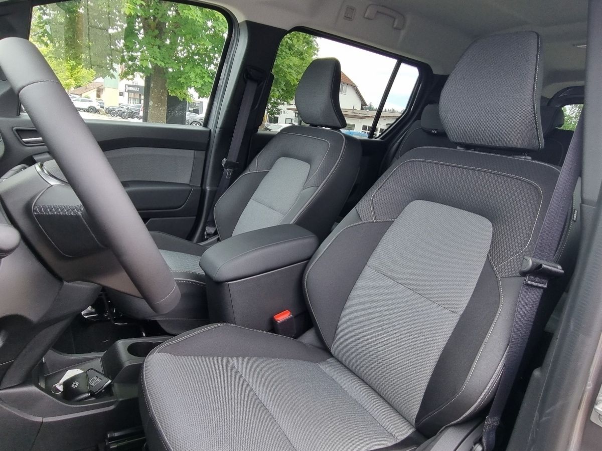 Fahrzeugabbildung Renault Kangoo PKW Grand Techno TCe 130 EDC