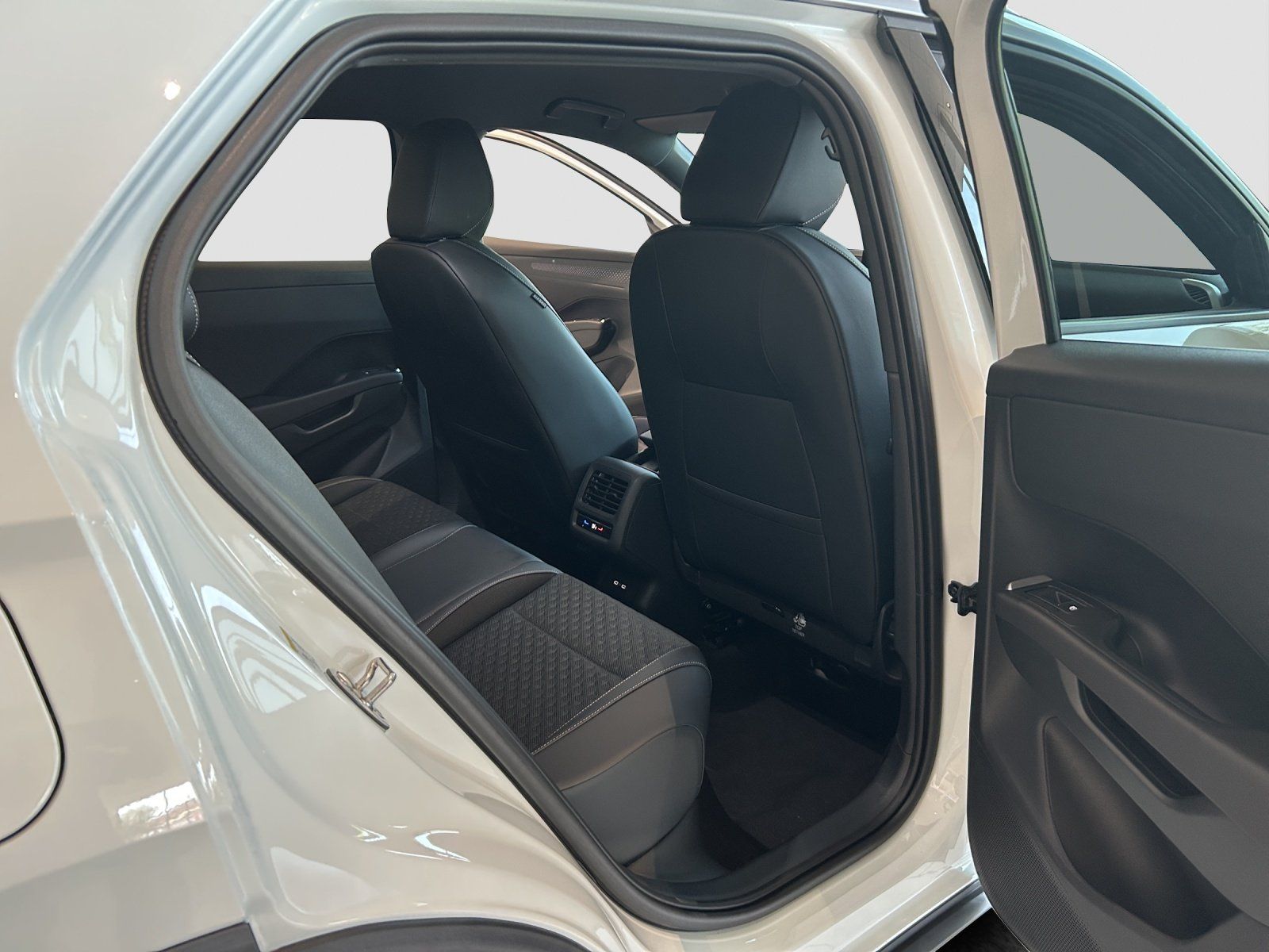 Volkswagen T-Roc - Bild 23