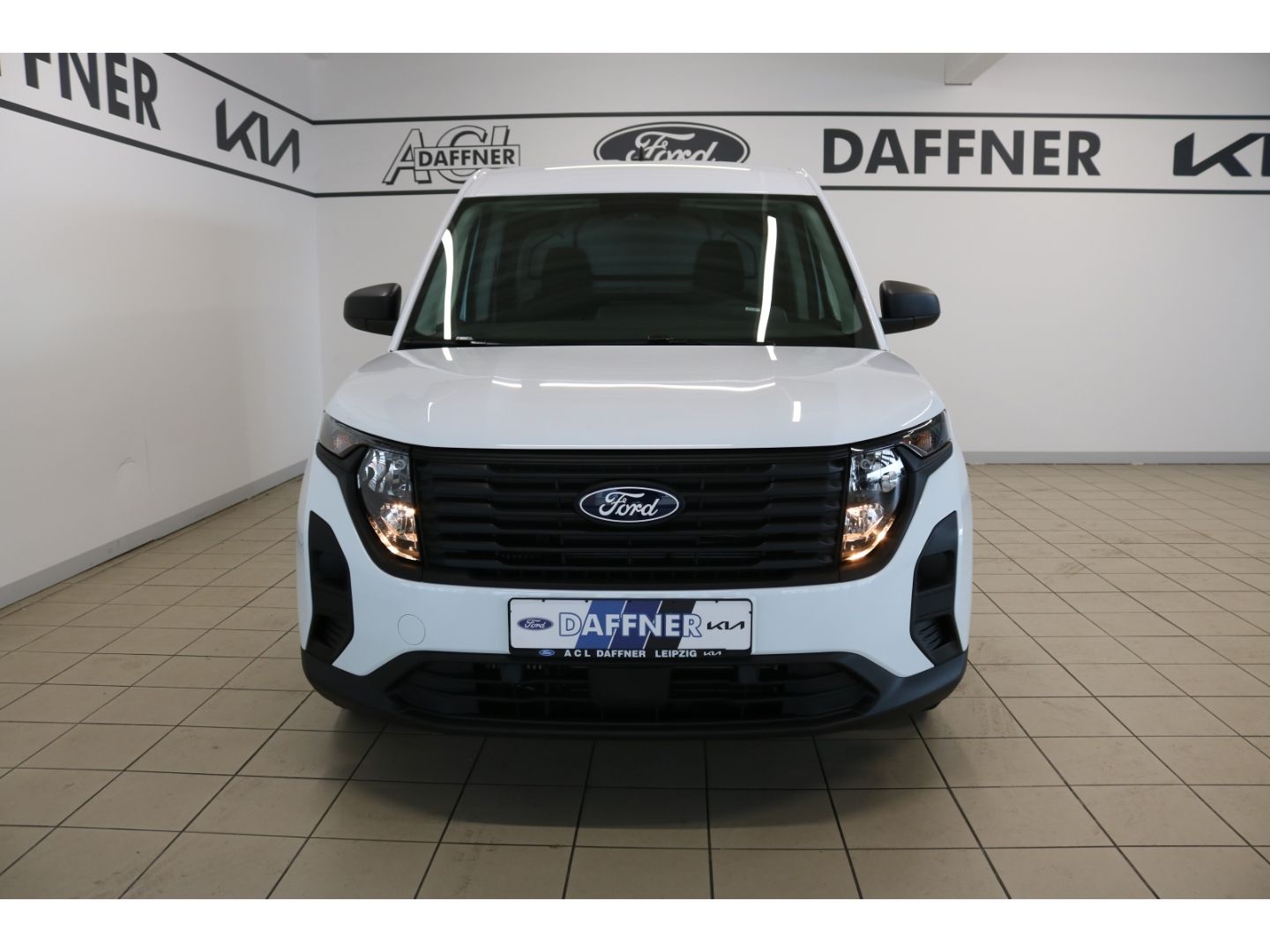 Fahrzeugabbildung Ford Transit Courier Basis 1.0 EcoBoost Klima PDC Tem