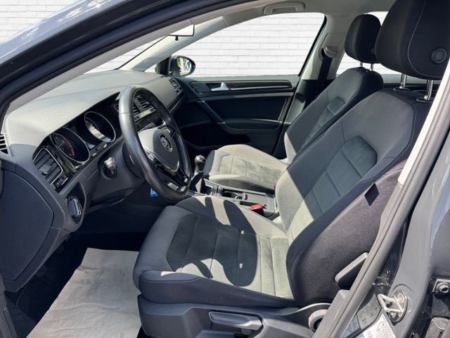 Fahrzeugabbildung Volkswagen Golf Variant 1.5 TSI ACT Highline KLIMA LED NAVI