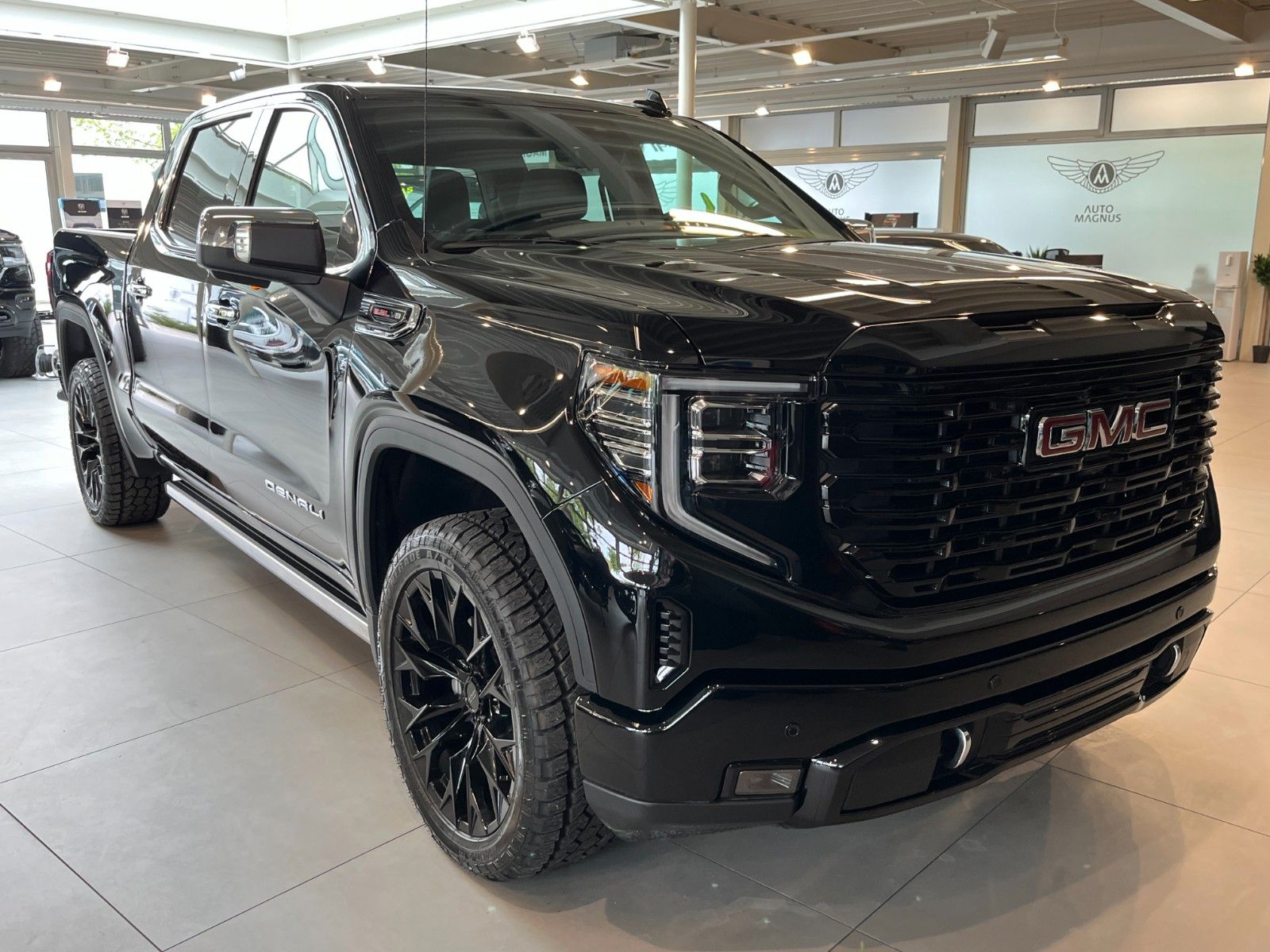 Fahrzeugabbildung GMC Sierra 1500 Denali Black 6.2 LPG*HeadUp*360°