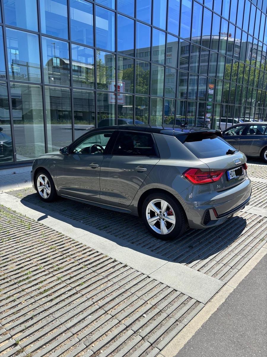 Audi A1 30 TFSI S line Sportback S line, миниатюра 2