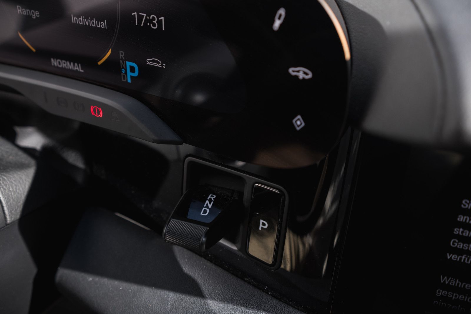 Fahrzeugabbildung Porsche Taycan Sport Turismo-Pano-PerformBatt.-WP-PASM