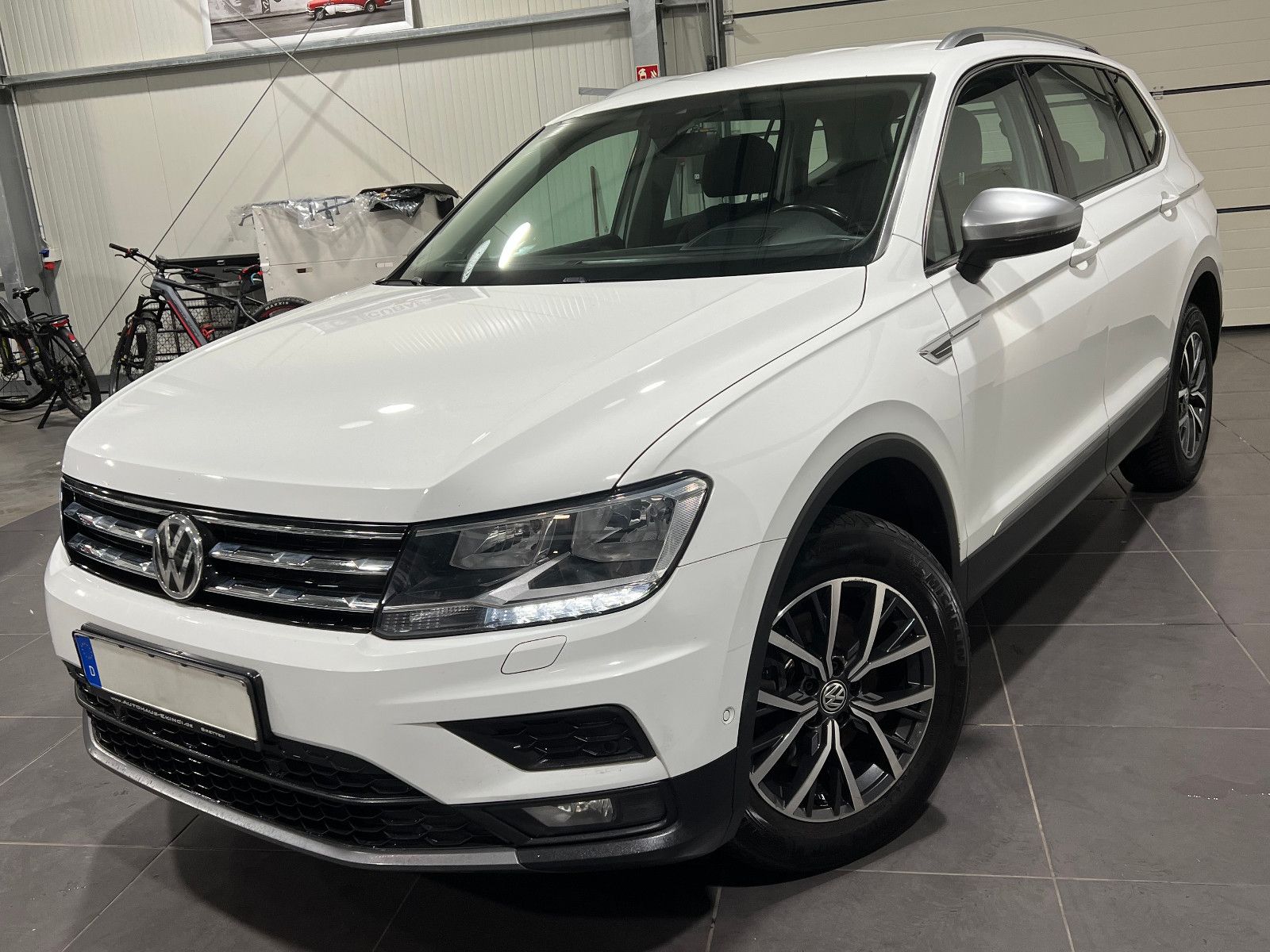 VW Tiguan Allspace 2.0 TDi Automatik *Navi*Kamera*