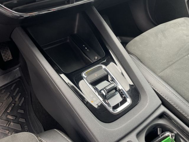 Skoda Octavia Combi IV 2.0 TDI DSG Style *STHZ*MATRIX*