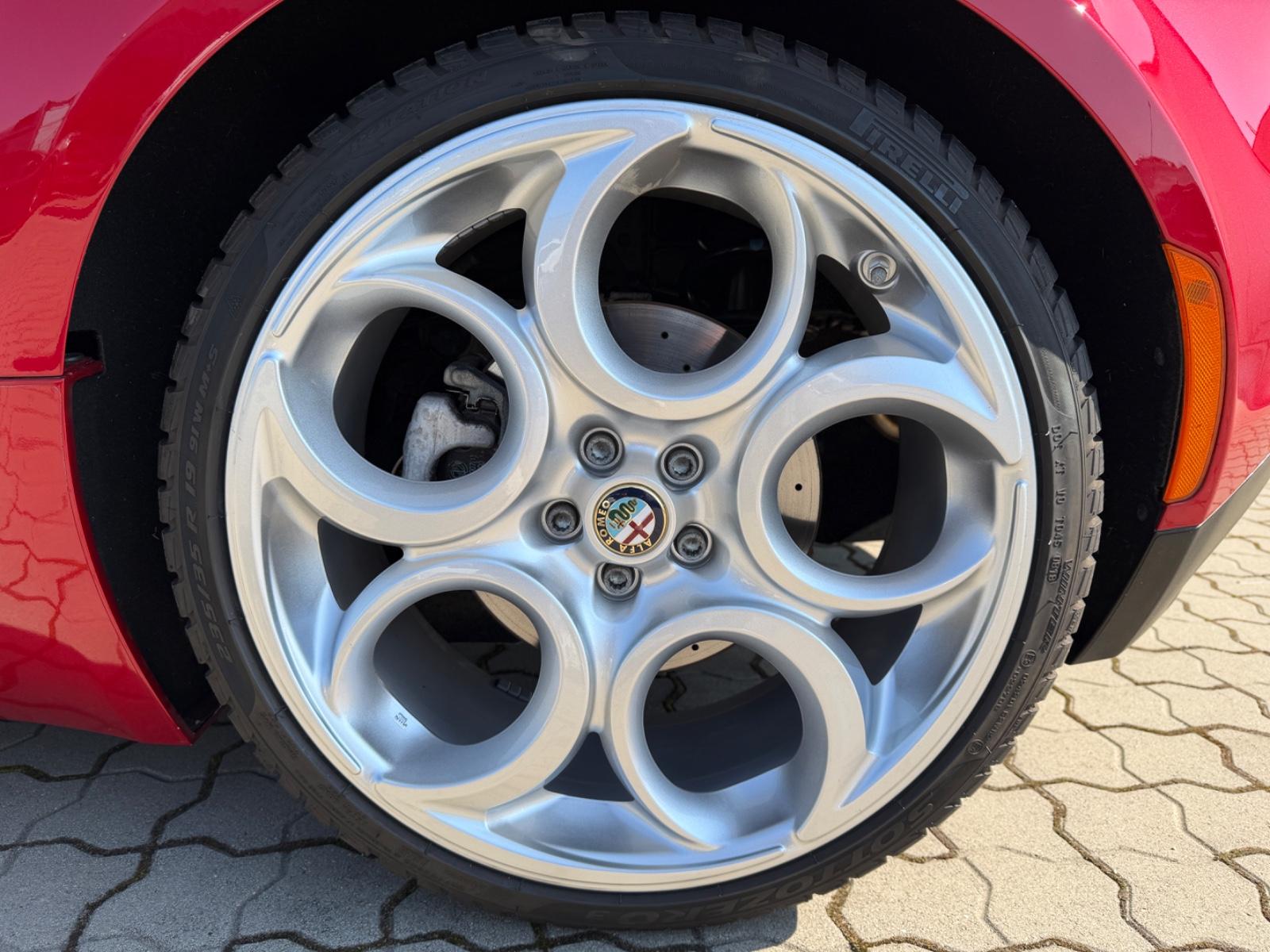 Alfa Romeo 4C !Carbon, Sportabgasanlage, Rosso Competizion!