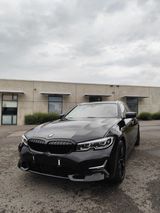 BMW 320i T LUXURY LINE LIVECOCKP PANORAMA 