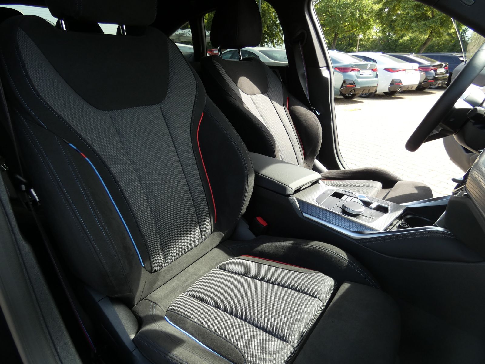 BMW i4 - Bild 22