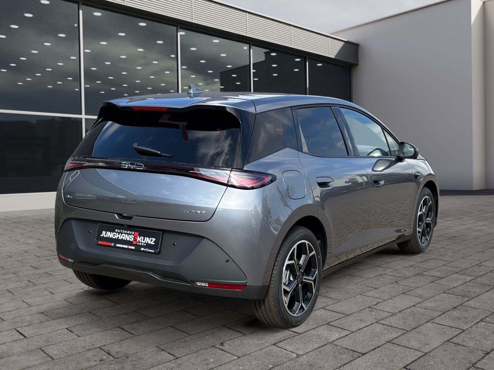 BYD DOLPHIN