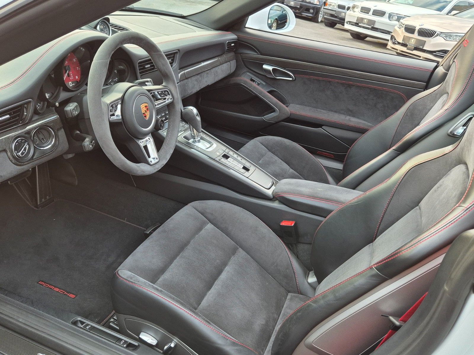 Fahrzeugabbildung Porsche 991 Targa 4 GTS/Approved/Interieur Paket GTS