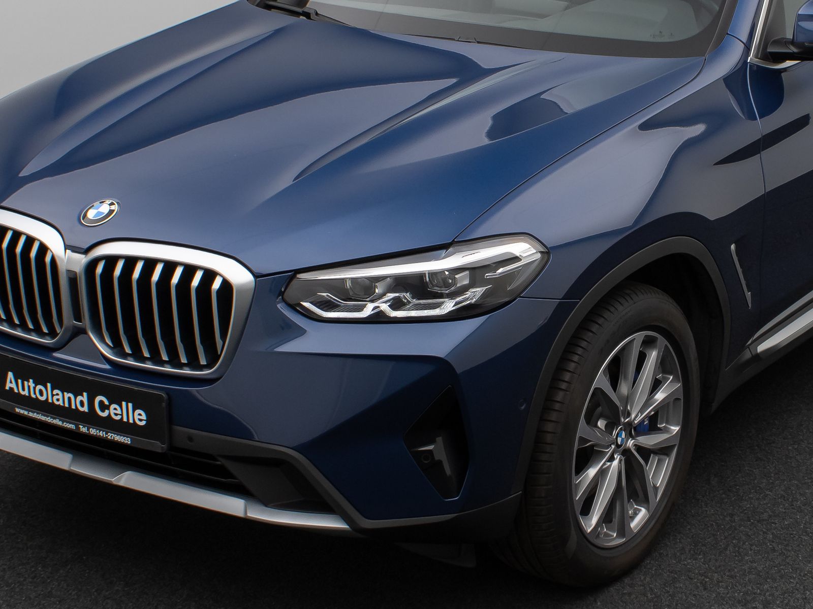 Fahrzeugabbildung BMW X3 xD30i Panorama Kamera DAB HiFi Sport 19Zoll