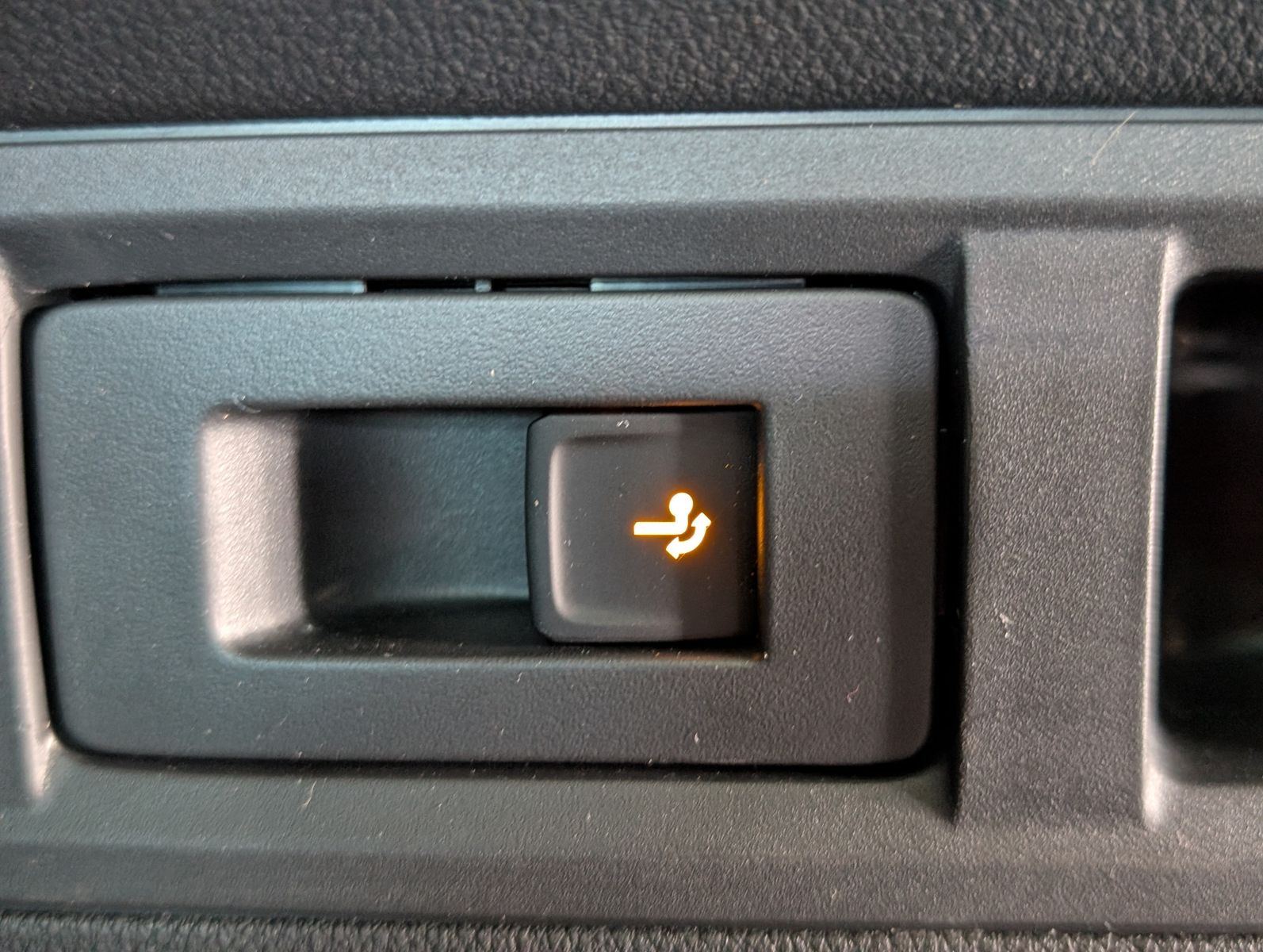 Fahrzeugabbildung SKODA Octavia 1.5 TSI mHEV Style ACC AHK 5J.-Garantie