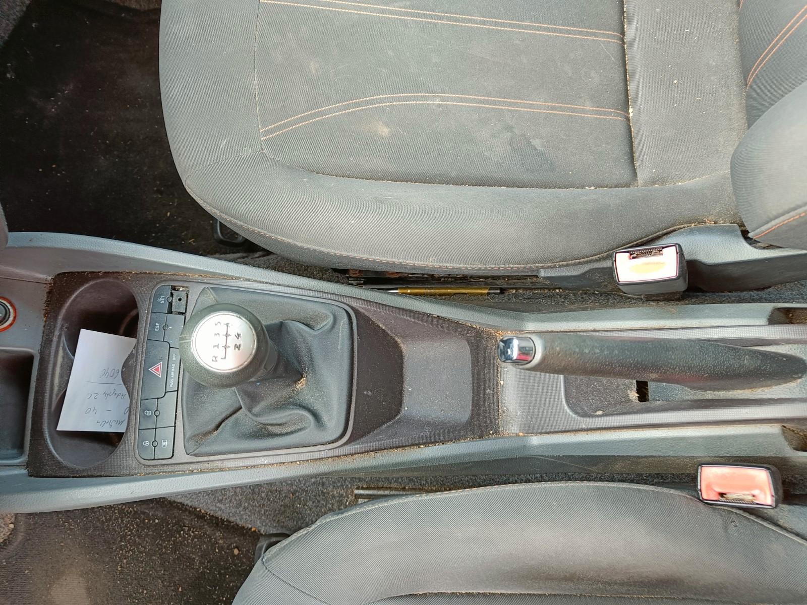 Seat Ibiza 2011 — photo 11