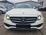 Mercedes-Benz E 300 de L Burmester, Multibeam.Kam.360 Massage - Hybrid (Diesel/Elektro): Limousine