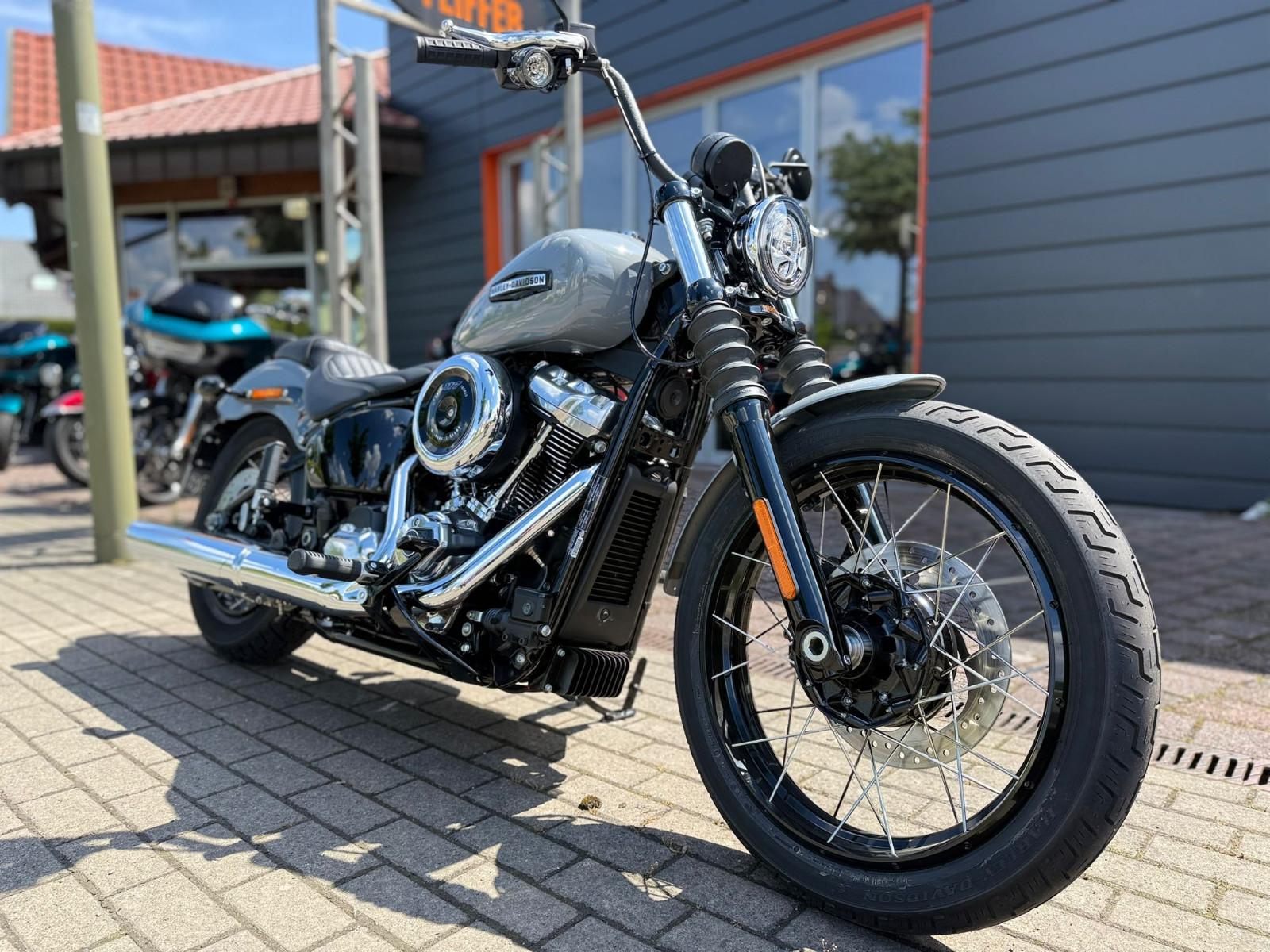 Harley-Davidson FXBB Softail Street Bob 1903 AKTIONSBIKE