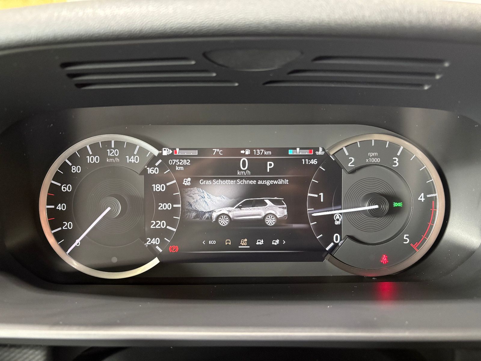 Fahrzeugabbildung Land Rover Discovery 5 R-Dynamic HSE D250 c AWD/PANO/MEMORY