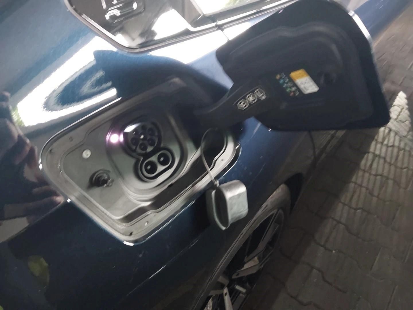 Fahrzeugabbildung BMW i5 xDrive40 M Sportpaket pro, aktive Sitzbelüftu