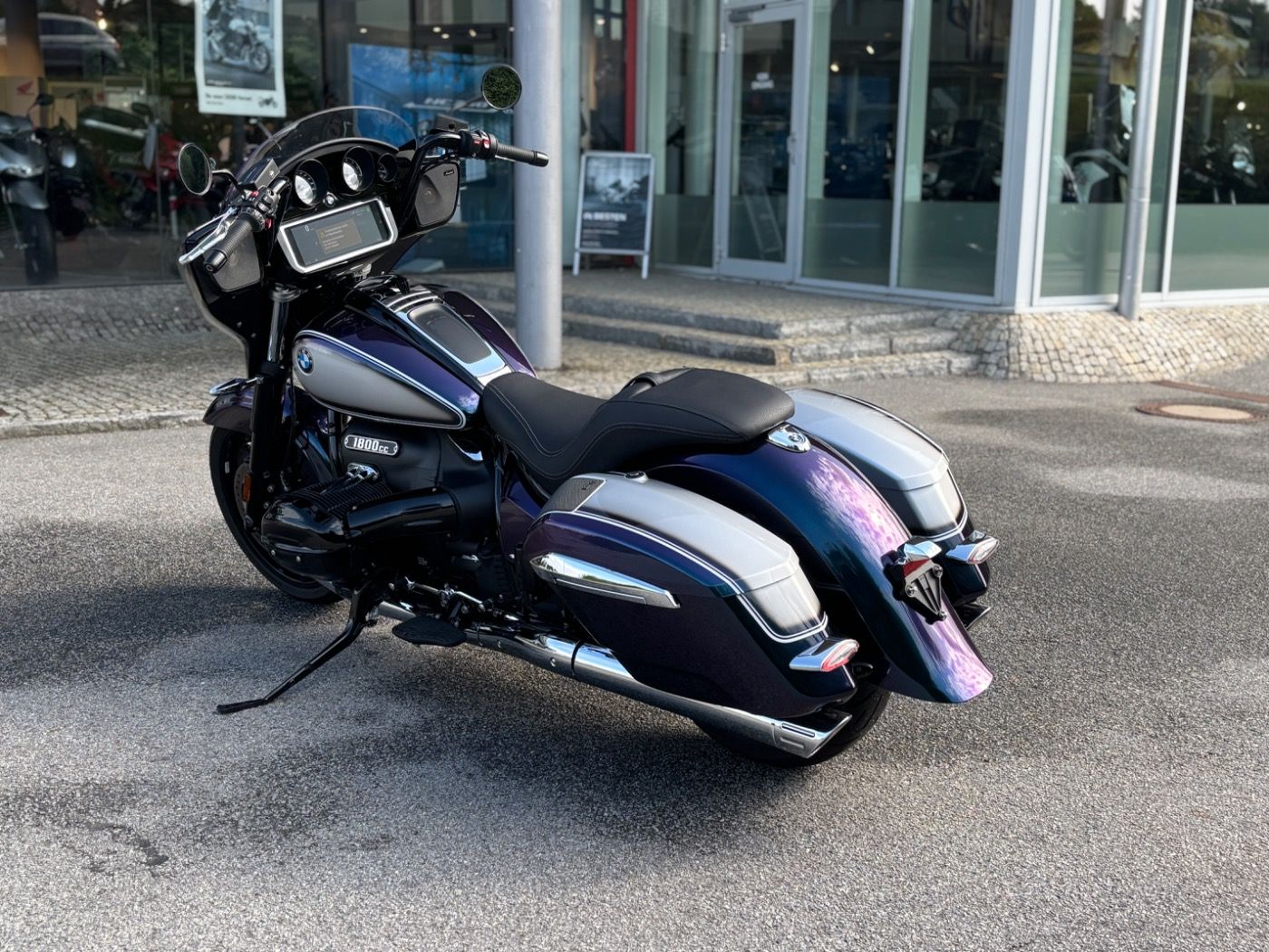 Fahrzeugabbildung BMW R 18 Bagger Marshall Gold Series