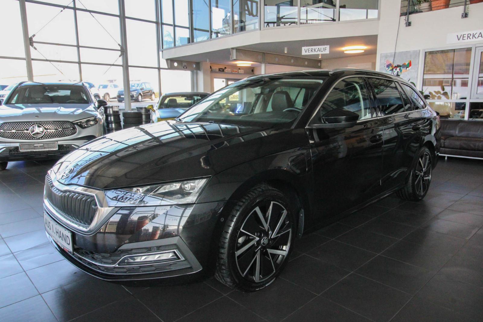 Skoda Octavia Combi First Edition iV/ACC/HUD/Matrix