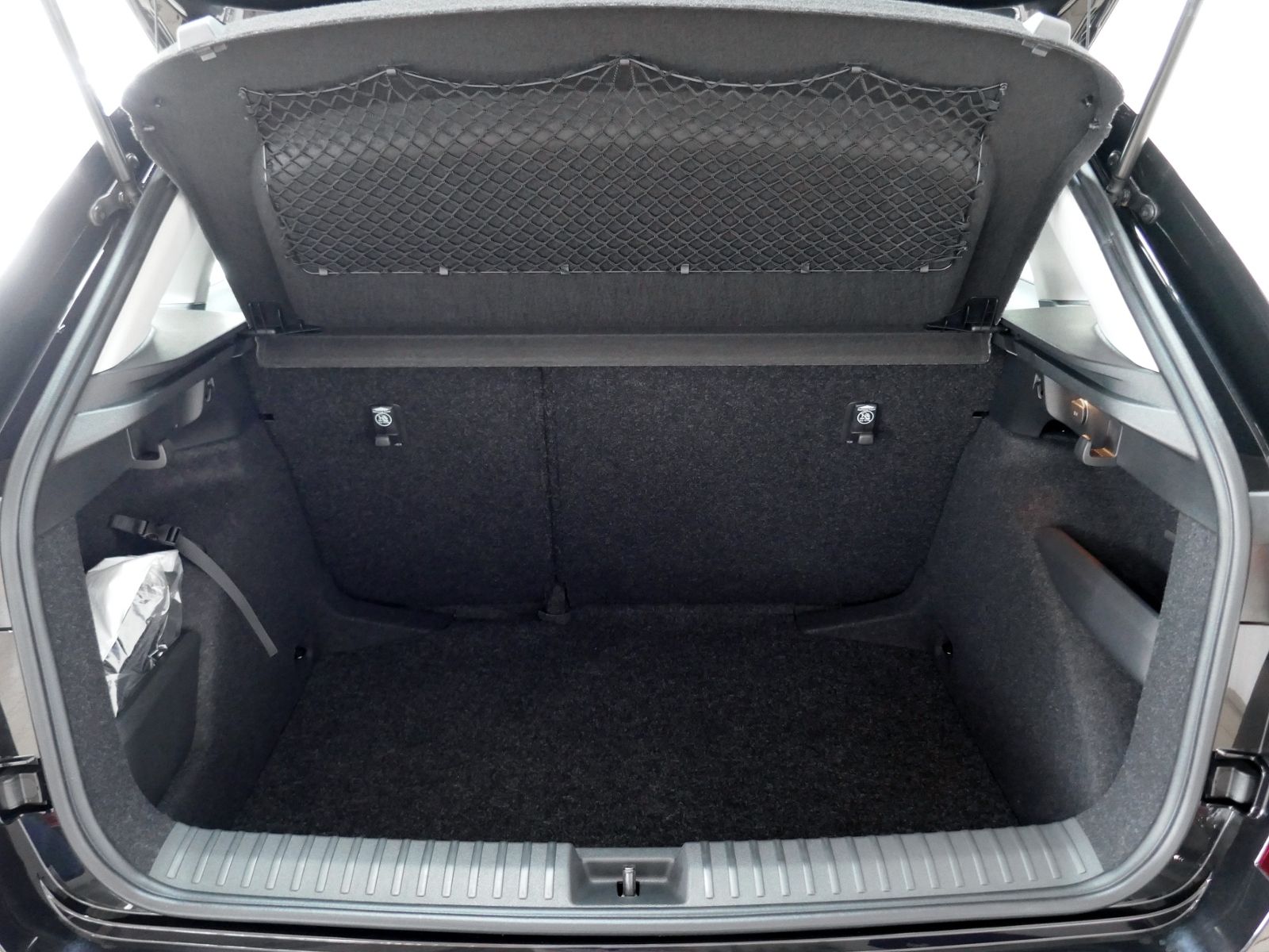 Fahrzeugabbildung SKODA Kamiq Essence 1.0 TSI DSG | LED PDC GRA App
