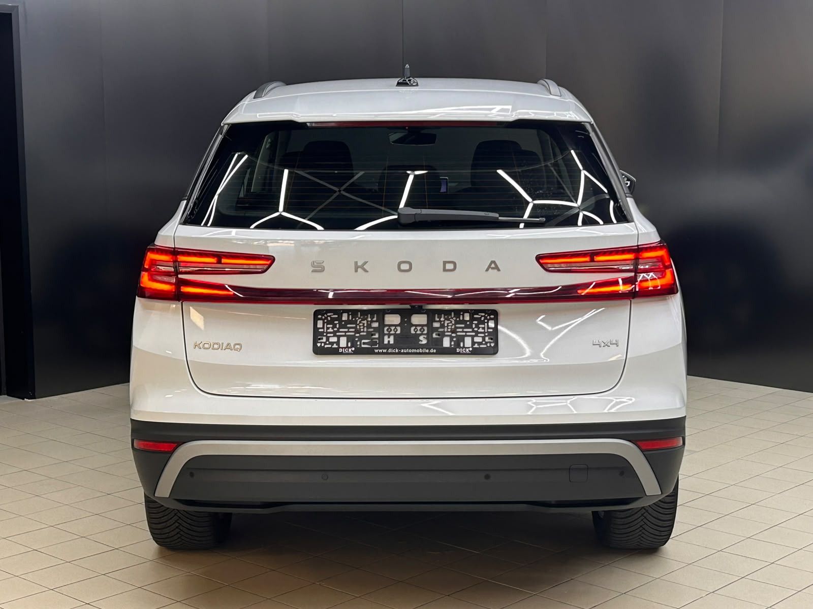 Fahrzeugabbildung SKODA Kodiaq 2.0 TDI DSG 4x4 Select 7SI+MEMO+LED++AHK+