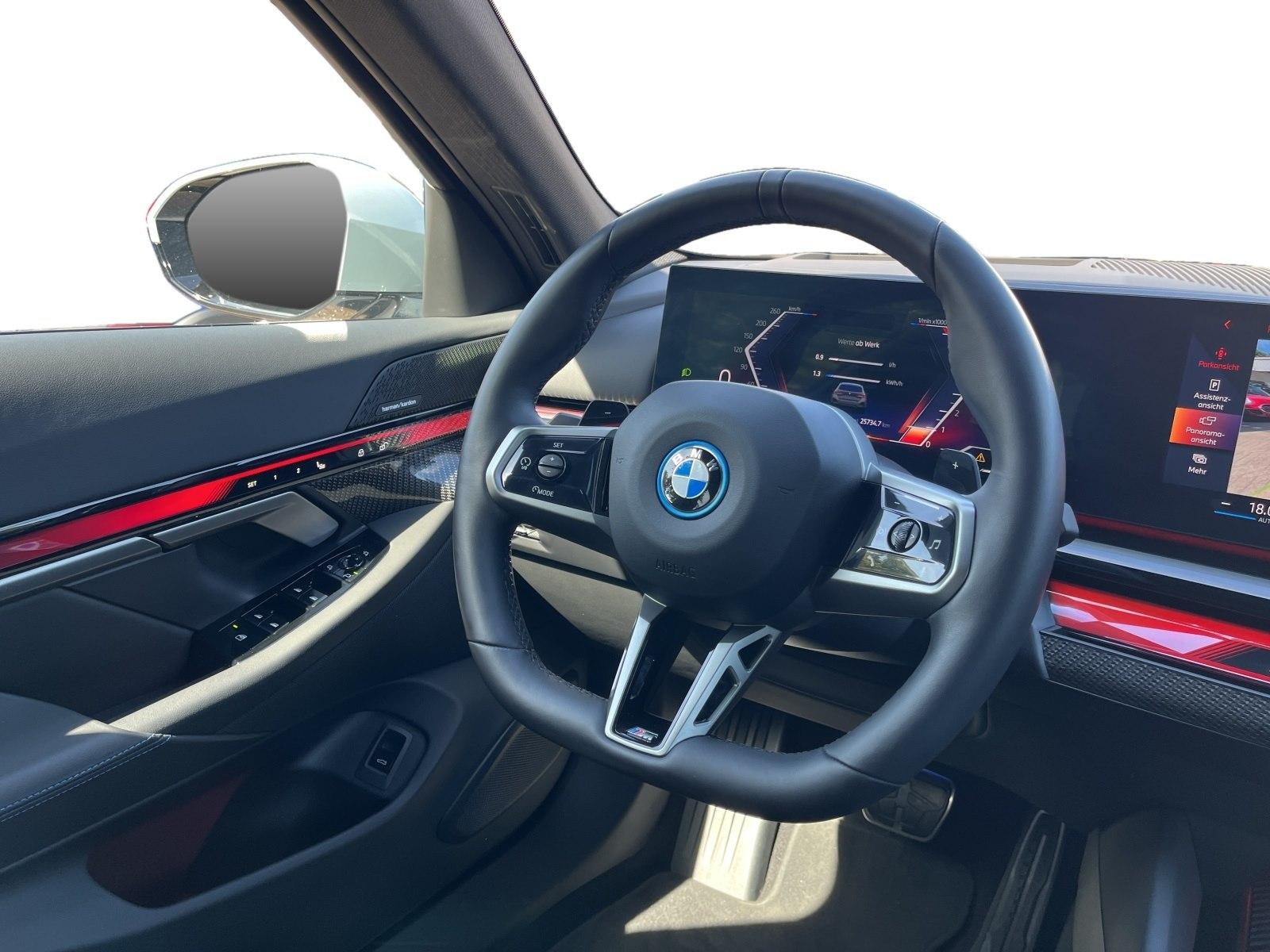 BMW 530e xDrive AHK 360° HEAD-UP SITZBELÜFT RFK HIFI