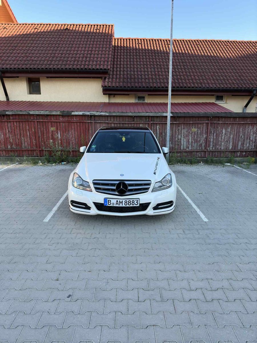 Mercedes-Benz C 220