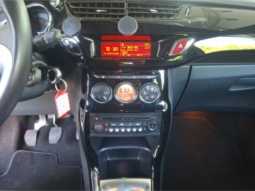 Citroën DS3 SoChic 1.2 VTi 82 °SHZ°PDC°Tempomat°Allwette