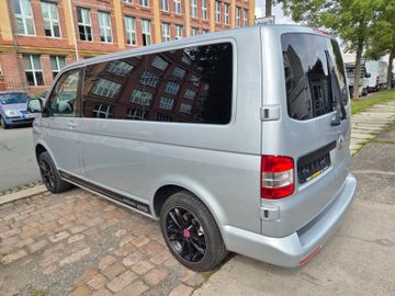 Volkswagen T5 Transporter - 2